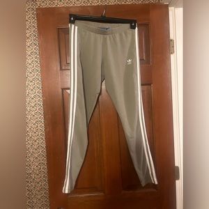 Adidas leggings size M